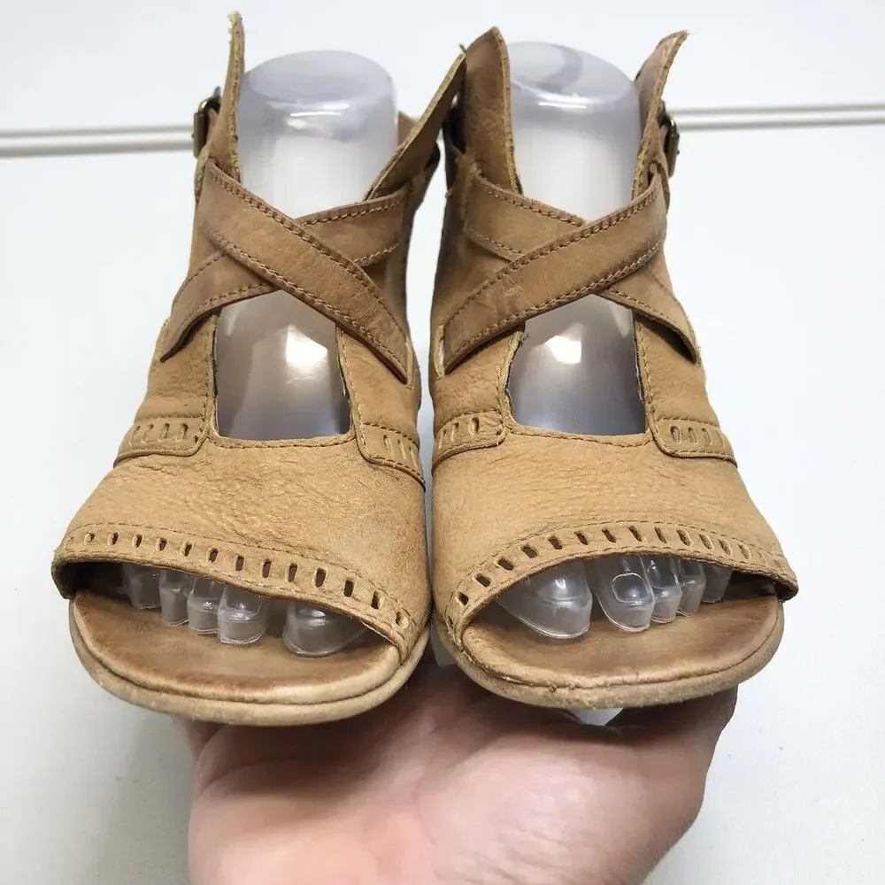 Miz Mooz Sandals Shoes Womens Size 9 40 Beige Leather Wedge Slingback Comfort